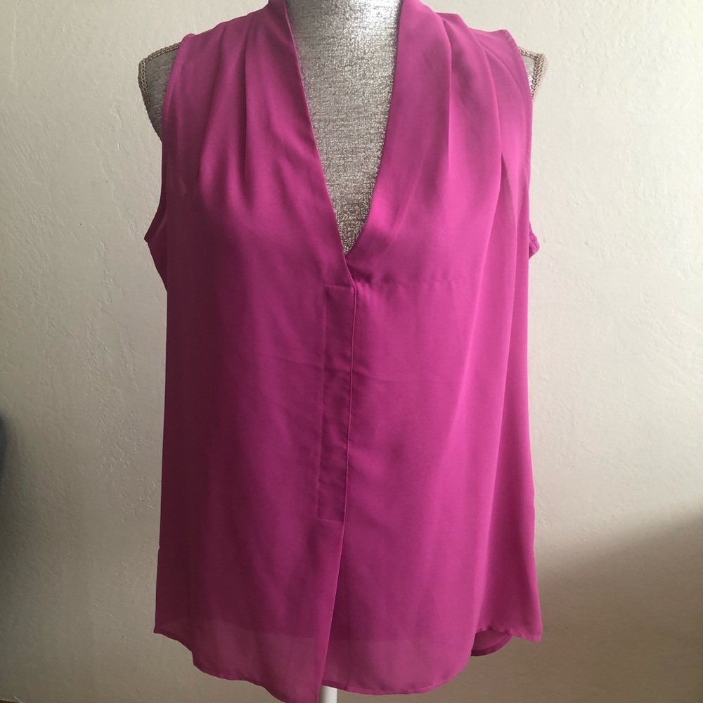 Rose & Olive sleeveless V neck blouse